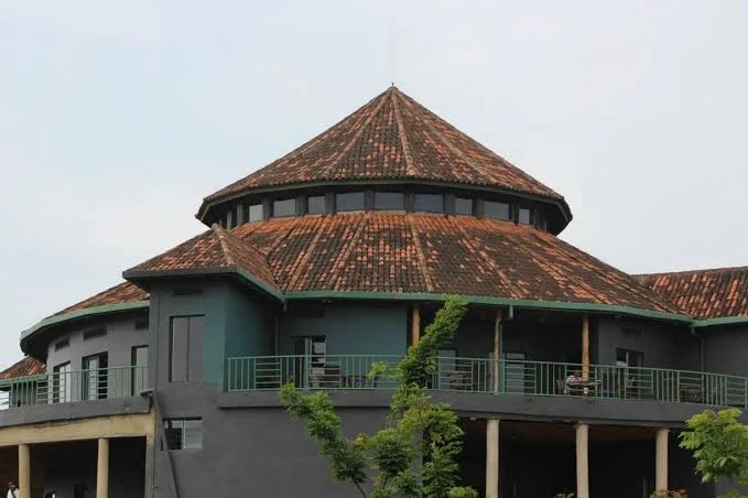 nyungwe top hill hotel